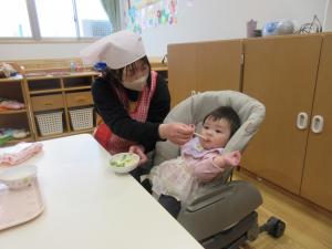 食事中